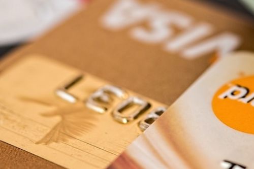 Imagem de Banco é condenado a indenizar cliente por reduzir limite do cartão de crédito sem aviso